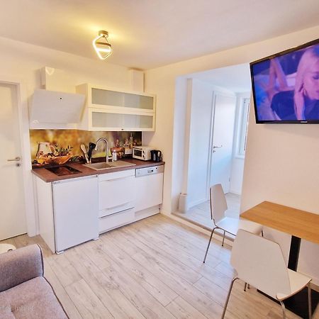סנט פולטן Tiny Apartments 07 Am Viehofner See מראה חיצוני תמונה