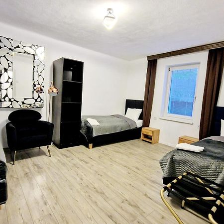 סנט פולטן Tiny Apartments 07 Am Viehofner See מראה חיצוני תמונה